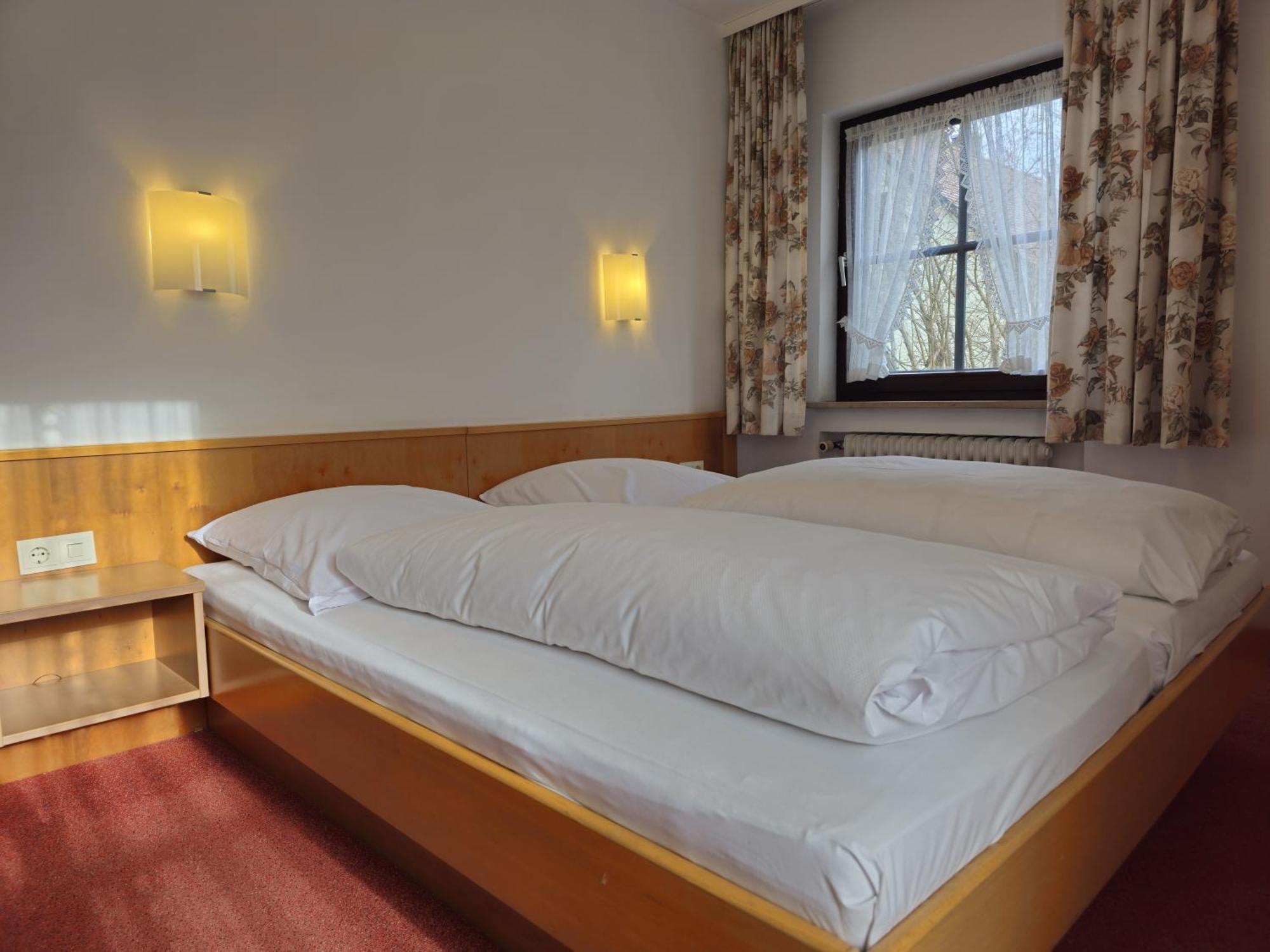 Arrivel Am Bergson - Bisher Hotel Neuner Munchen Bagian luar foto