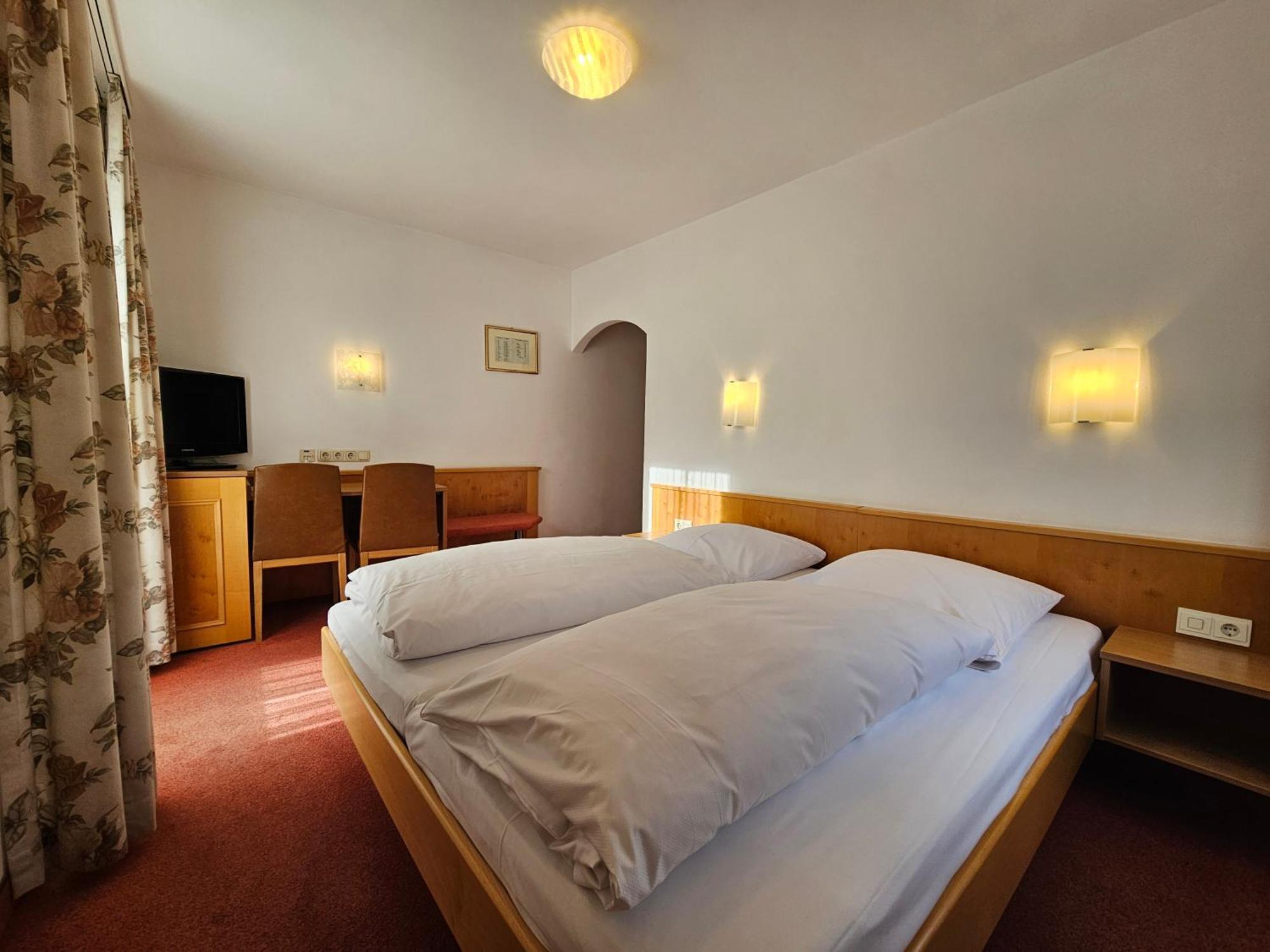 Arrivel Am Bergson - Bisher Hotel Neuner Munchen Bagian luar foto