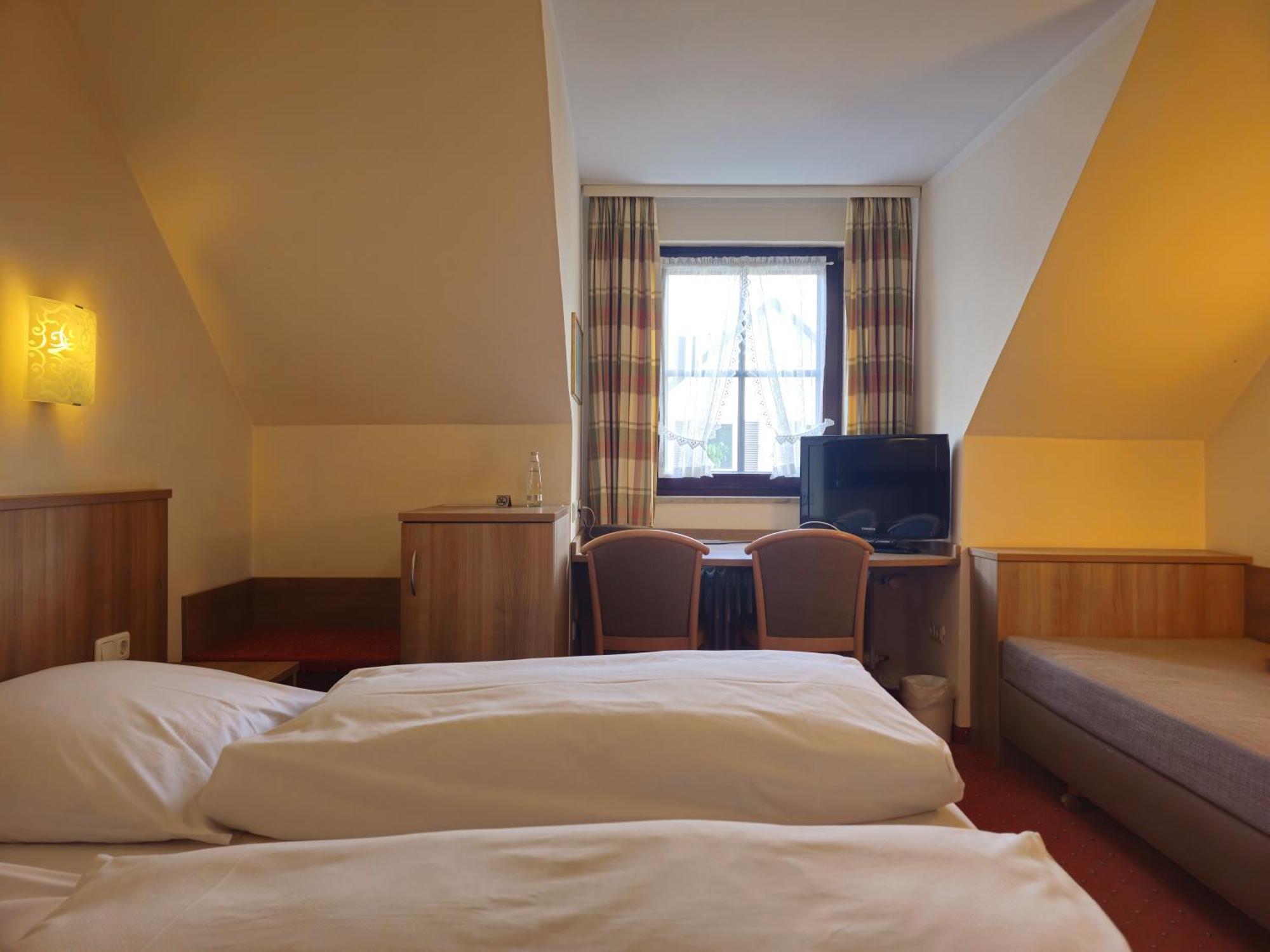 Arrivel Am Bergson - Bisher Hotel Neuner Munchen Bagian luar foto