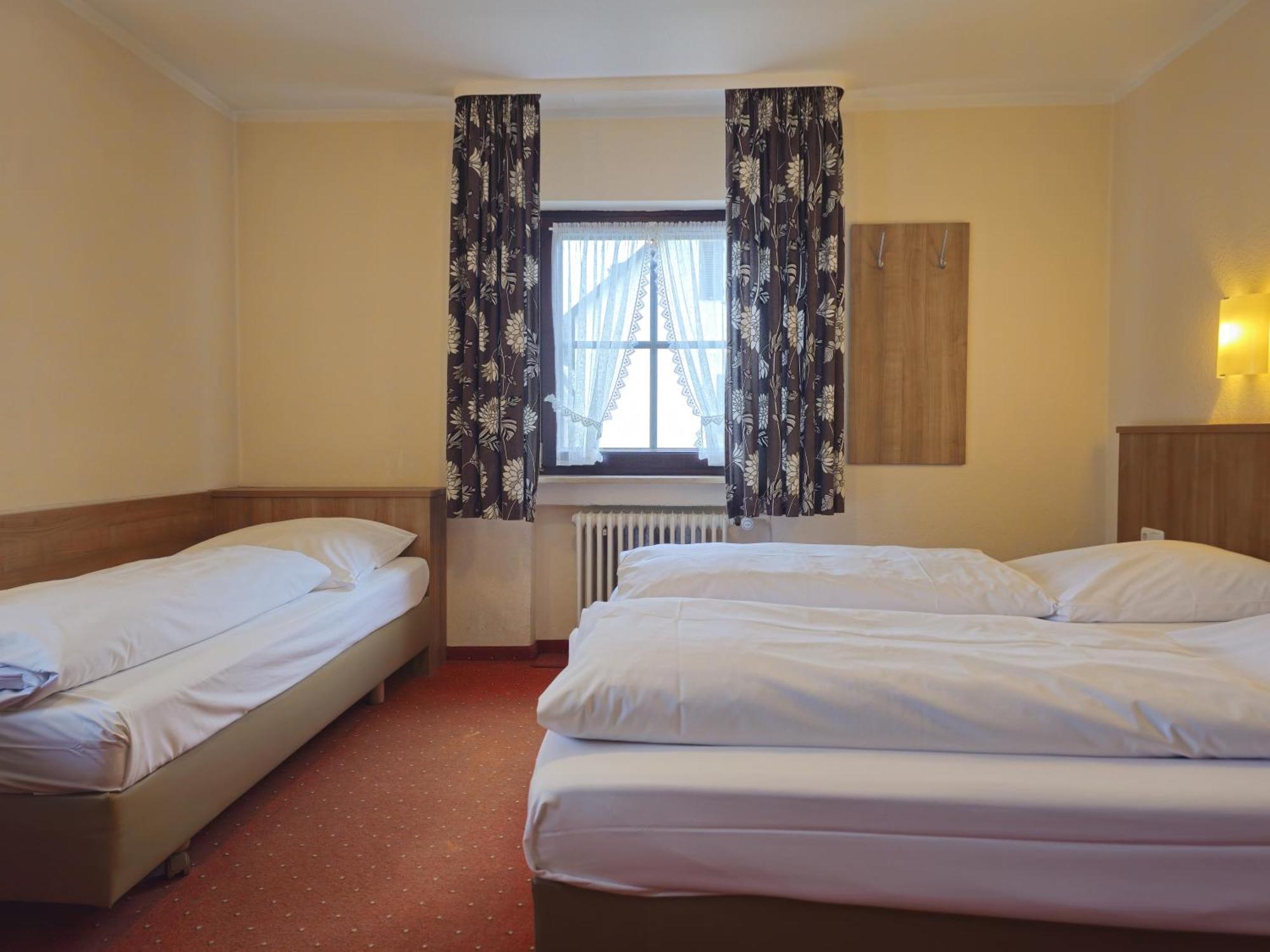 Arrivel Am Bergson - Bisher Hotel Neuner Munchen Bagian luar foto