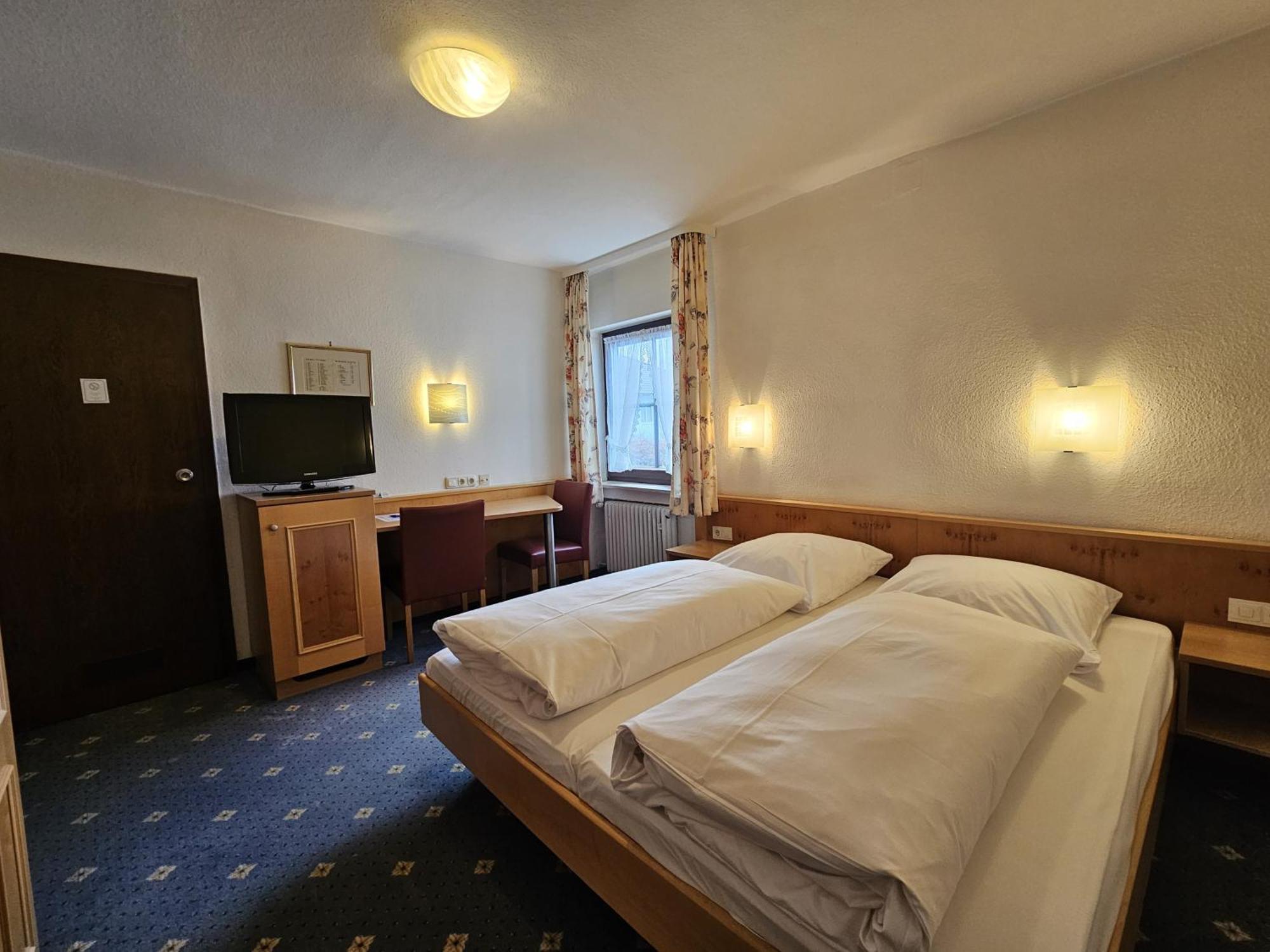 Arrivel Am Bergson - Bisher Hotel Neuner Munchen Bagian luar foto