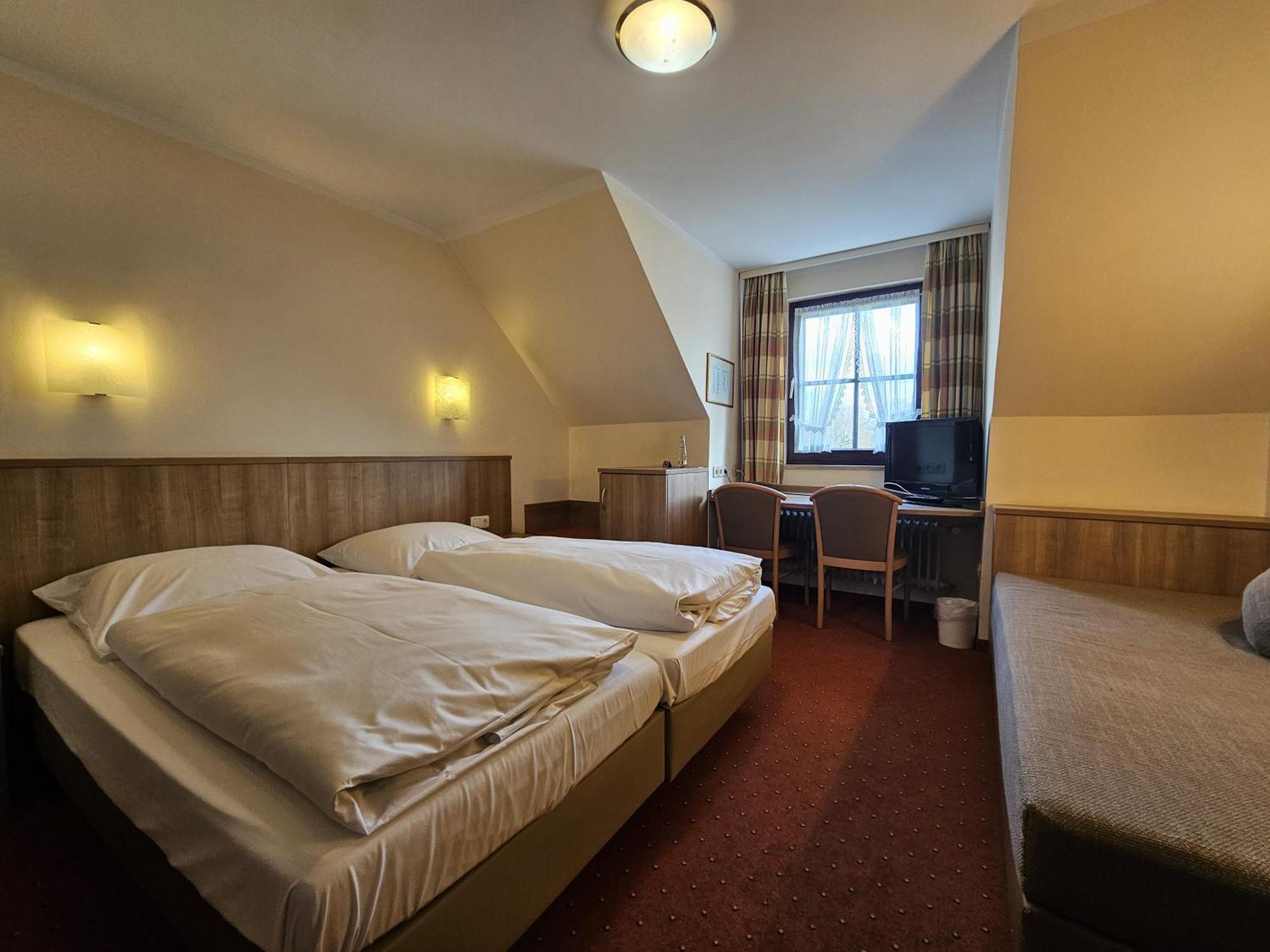 Arrivel Am Bergson - Bisher Hotel Neuner Munchen Bagian luar foto