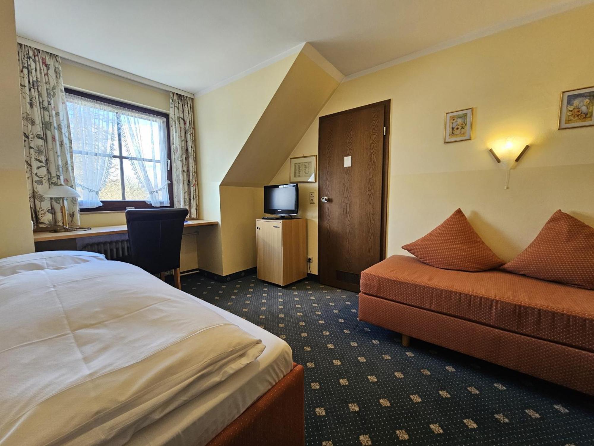 Arrivel Am Bergson - Bisher Hotel Neuner Munchen Bagian luar foto