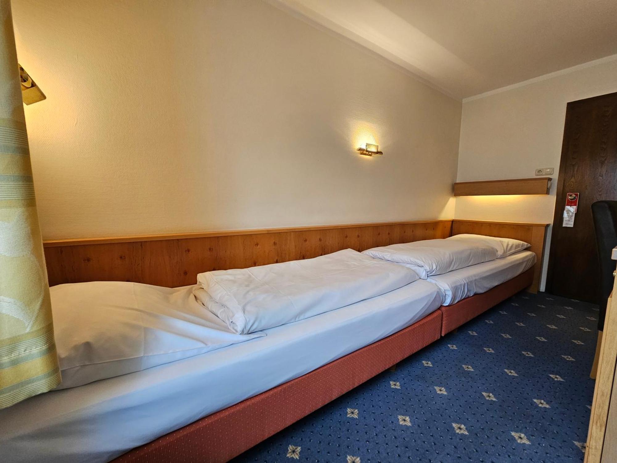 Arrivel Am Bergson - Bisher Hotel Neuner Munchen Bagian luar foto