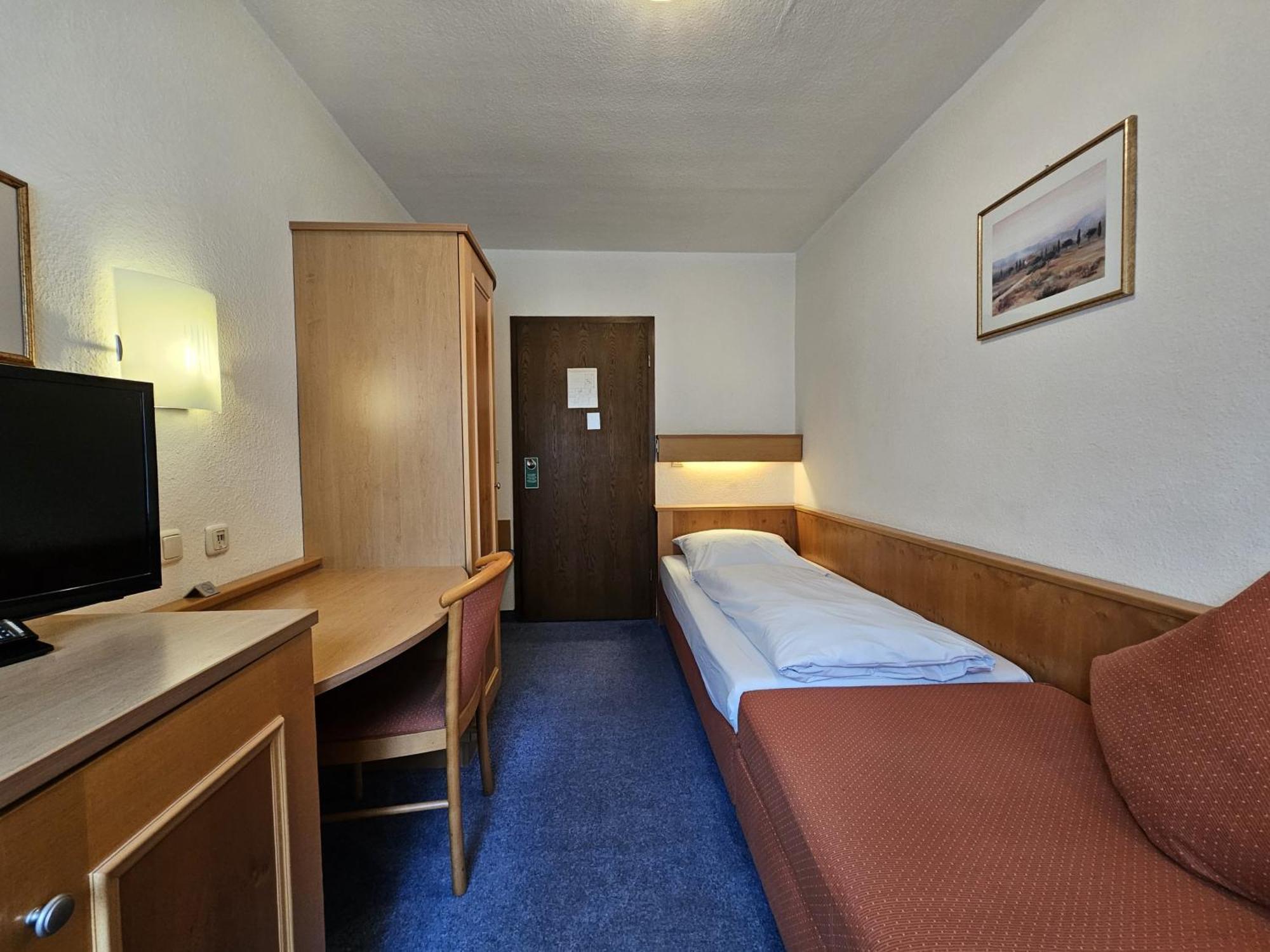 Arrivel Am Bergson - Bisher Hotel Neuner Munchen Bagian luar foto