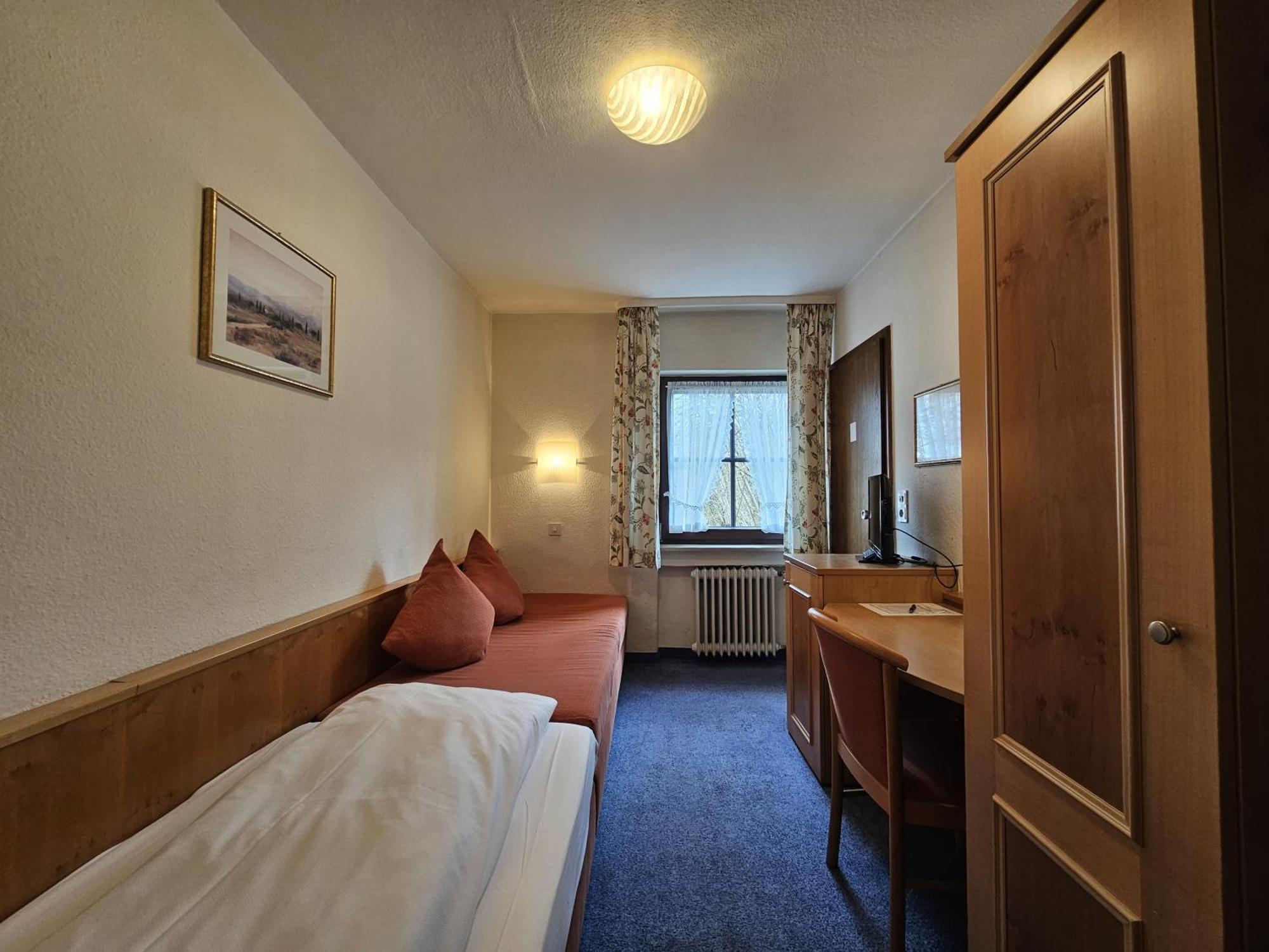 Arrivel Am Bergson - Bisher Hotel Neuner Munchen Bagian luar foto